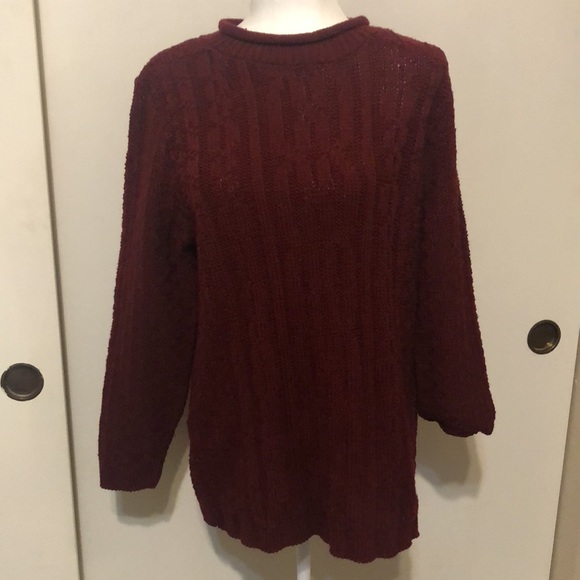 Beautiful maroon red Bobbie Brooks cable knit thick sweater. - Picture 8 of 8
